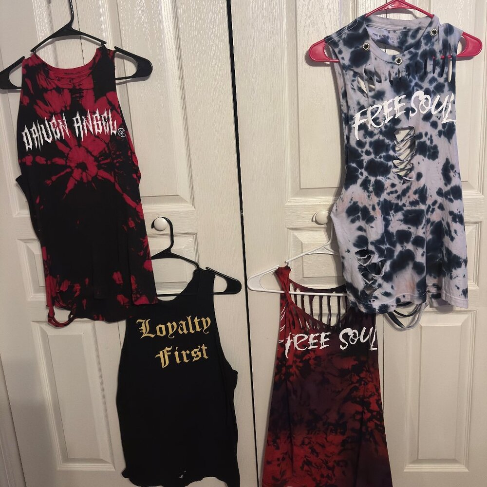 (4) The Drive Clothing Tank Top Set - Size Small